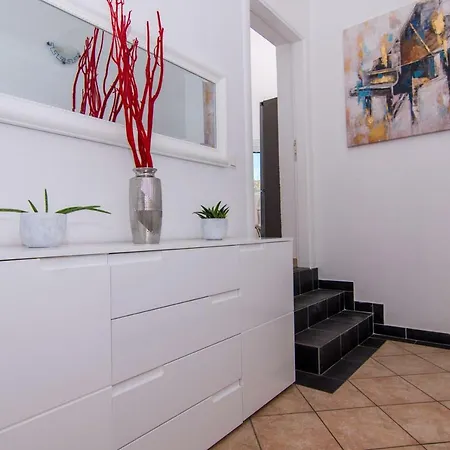 Kristina Apartment *