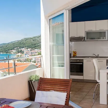 Kristina Apartment Seget Vranjica